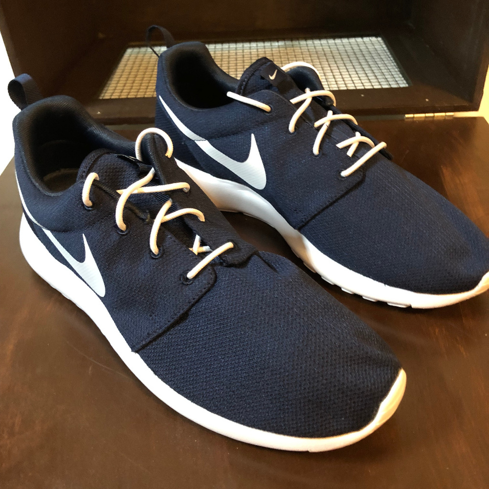 Nike Roshe One Shoes - Men's Size 11.5